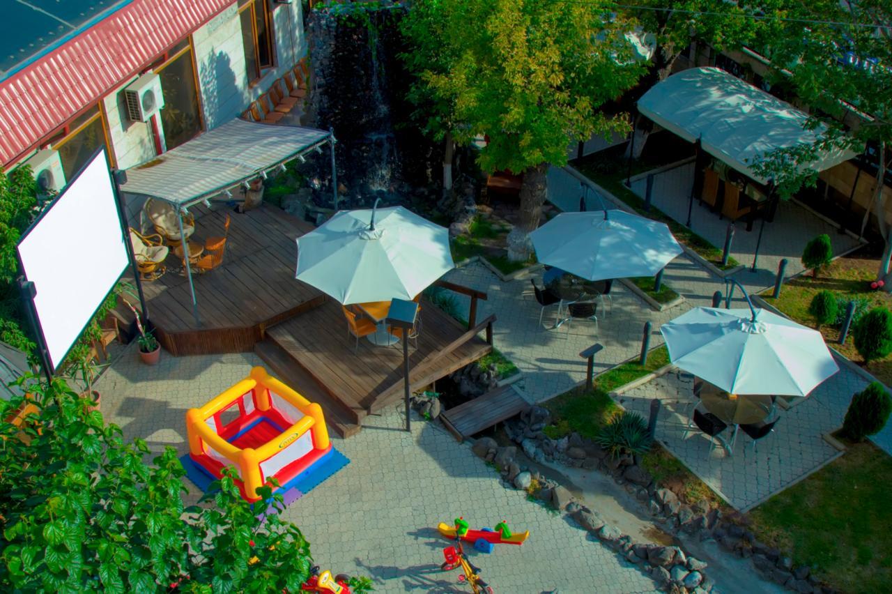 Aratta Hotel Argavand Exteriör bild
