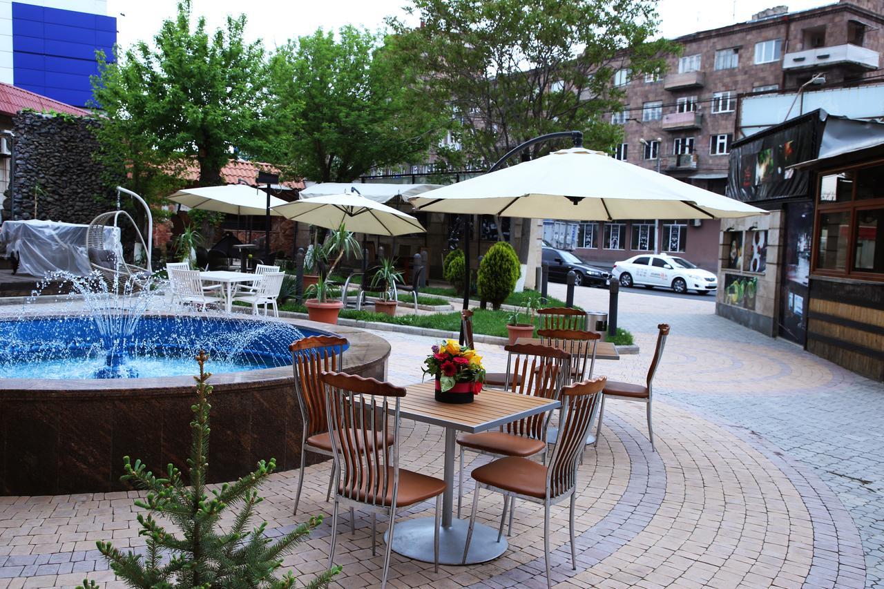Aratta Hotel Argavand Exteriör bild